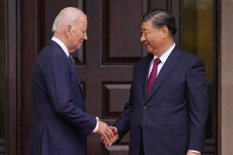 2023年11月中旬APEC峰會上，中國國家主席習近平與美國總統拜登睽違多年再會面，兩國元首破冰談判。圖片來源：美聯社