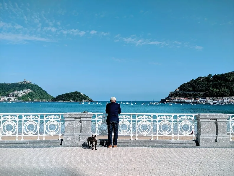 今年Netflix就拍攝迷你影集「藍色寶地」，來探索世界五大長壽勝地，揭開百瑞人瑞的秘密。取自臉書@Blue Zones