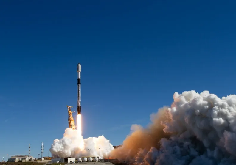 台灣首顆由科技大廠主導的鴻海立方衛星「珍珠號」，日前順利搭乘SpaceX火箭升上太空。SpaceX提供