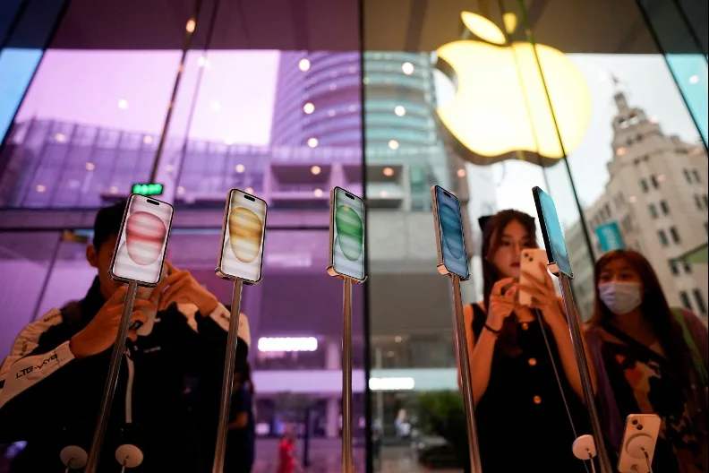 鴻海在印度成功生產iPhone15，使得蘋果的「印度製造」再下一城。（僅為情境配圖）達志影像