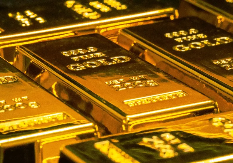 由於外界日益樂觀看待美國聯邦準備理事會（Fed）明年降息，金價今天創下新高。取自Unsplash