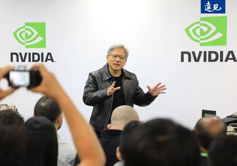 黃仁勳近日先後與日本、新加坡、馬來西亞、越南，釋出多種國家級別的合作案，大有靠攏亞洲，建立「非中非美」相對中立的供應鏈的傾向。張智傑攝