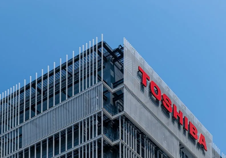 12月20日，日企東芝（Toshiba）正式從東京證交所下市，結束74年掛牌歲月。取自Unsplash