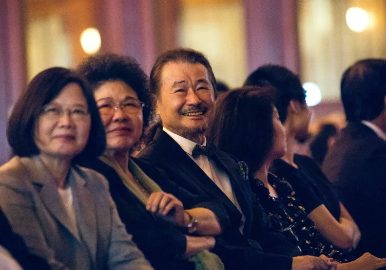 民進黨前主席施明德於今（15）日凌晨逝世，享壽83歲，總統蔡英文於社群媒體發文表達惋惜之意。取自臉書@蔡英文 Tsai Ing-wen