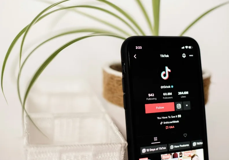 環球音樂與 TikTok 的 3 年合作協議在 1 月 31 日到期。（僅為情境圖）取自Unsplash