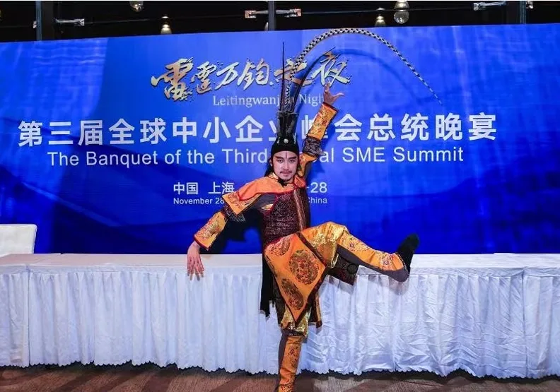 李偉淳踏上「獨舞」旅程，目標成為「舞界CEO」，開創藝術跨界合作，用舞蹈與世界對話。李偉淳提供