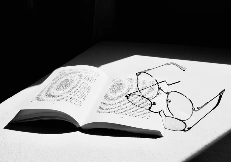 《月薪族的閱讀致富計畫》／僅為情境圖，取自unsplash