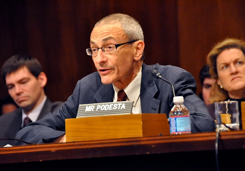 白宮高級顧問波德斯塔（John Podesta）取代柯瑞（John Kerry）擔任美國氣候特使。Flickr by Mark Warner