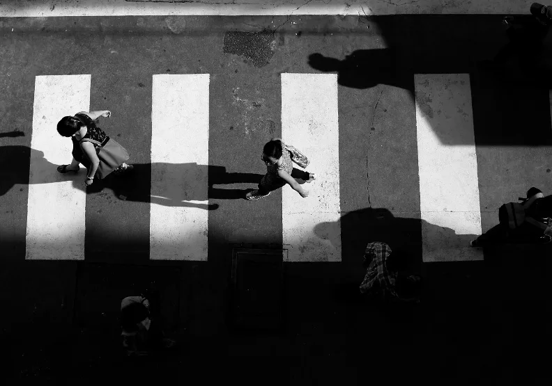 越來越多證據顯示，經濟衰退有利於長壽。僅為情境示意，Unsplash by 13on