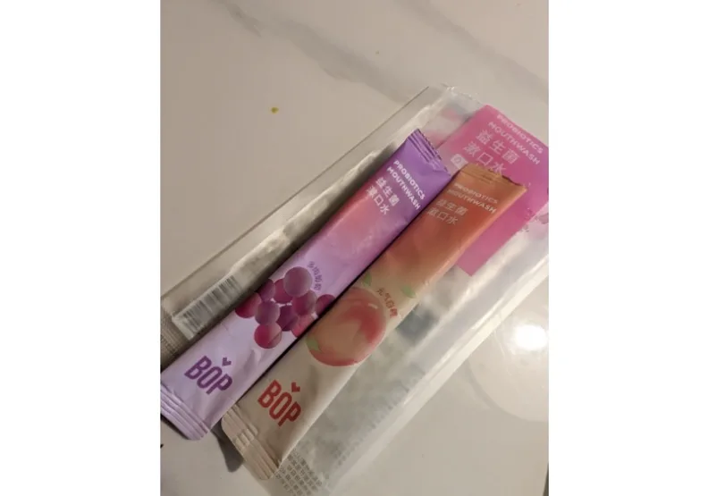 便於攜帶的漱口水隨身包，充分滿足使用者痛點。黃冠華提供