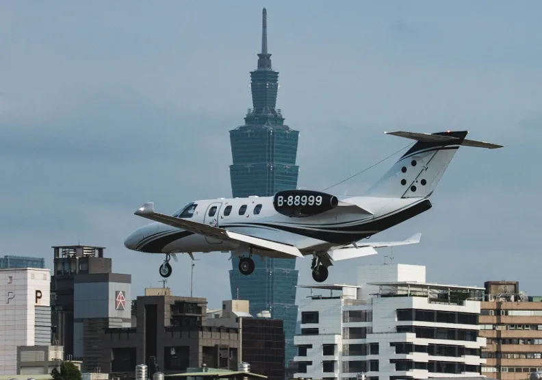 台灣又有一家新航空公司要成立！沅星航空首架飛機順利從美國堪薩斯州抵達台灣。沅星航空提供