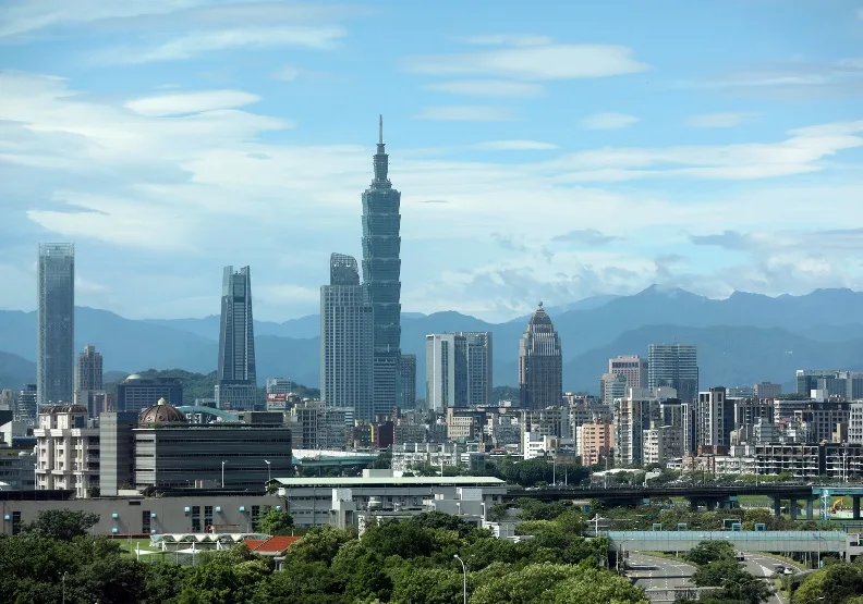囤房稅2.0將於5月開徵。台北市房地產示意圖。張智傑攝
