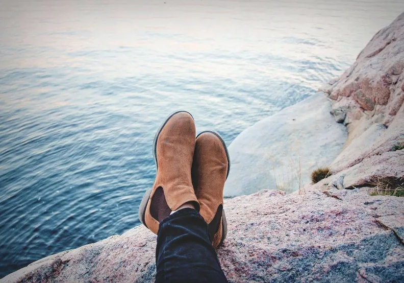 《鬆弛感，就是怎麼舒服怎麼活》／僅為情境圖，取自unsplash