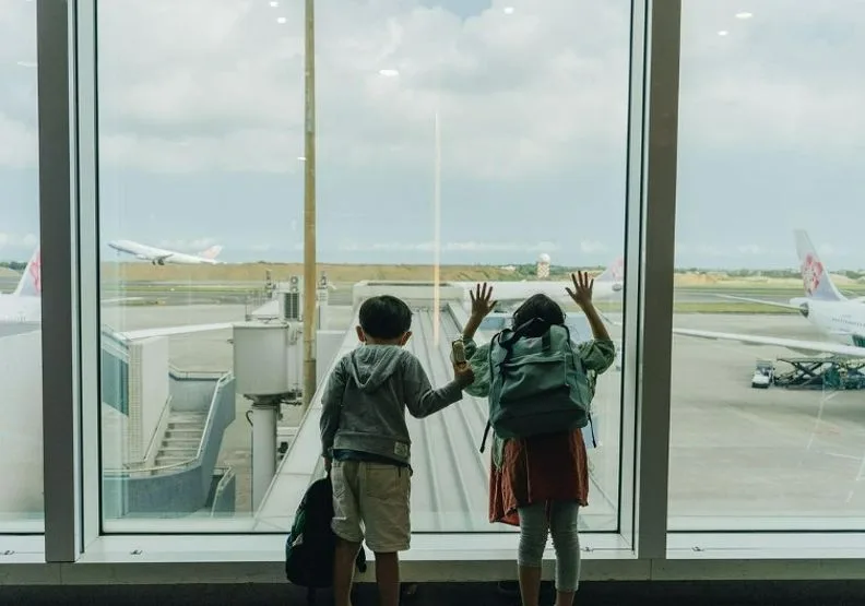 2024年6月，國際航空運輸協會（IATA）卻預測，通膨後的實質機票價格將下降。取自桃園國際機場