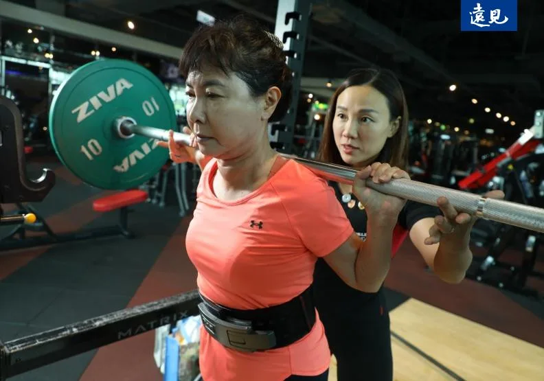 圖／World Gym世界健身俱樂部近年為台灣旗下3000多名教練規劃多層次的訓練，以擴充各種專業教學的證照專長，為自身創造更高收入。張智傑攝。