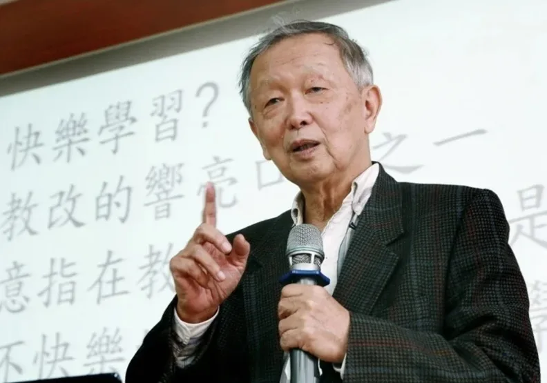 清華大學榮譽教授李家同表示，高中重在打基礎，辦教育不能追隨時尚，沒有扎實的基礎是學校對不起學生。取自聯合新聞網