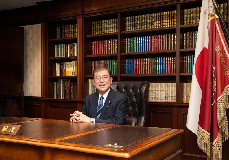石破茂一上任要面對的問題，是自民黨的政治資金醜聞，以及與充滿爭議的統一教會釐清關係。取自臉書@Shigeru Ishiba
