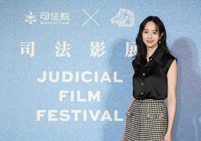 張鈞甯出席司法影展，《The Outlaw Doctor 化外之醫》是由她飾演的新作。金馬執委會