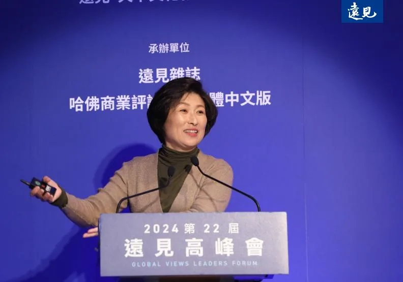 臺東縣長饒慶鈴發表〈有一種慢，叫臺東慢〉專題演講，解析「慢經濟」的內涵與效益。黃菁慧攝