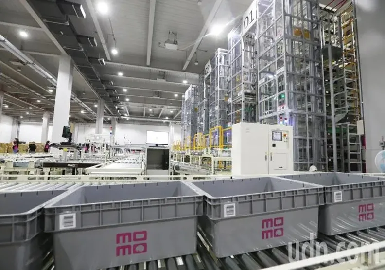 momo南區儲配運輸物流中心。取自聯合新聞網，劉學聖攝