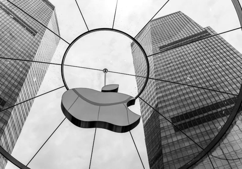 蘋果剛發布iPhone 16e，但關於今天秋季推出的iPhone 17系列的傳聞，已經開始流傳。Unsplash by Declan Sun 