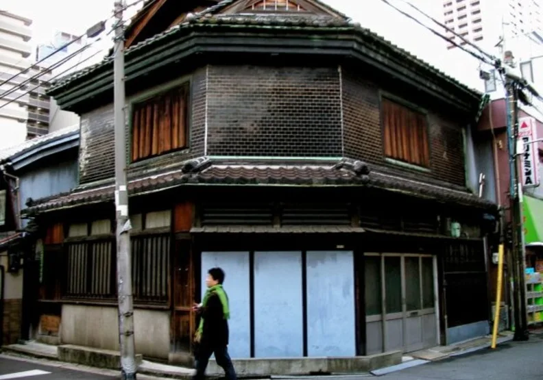 因人口老化而遭到棄置的鄉村空屋，估計日本可能有上千萬間。取自Flickr/S. H. CC BY 2.0