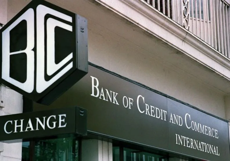 BCCI國際商業信貸銀行曾經迅速崛起壯大，但疏於監管、漏洞百出，最終以倒閉收場。photo by The Guardian