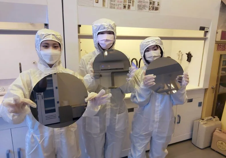 龍華科大致力打造亞洲地區電子領域最佳實作人才培育大學，學子實作機會多。龍華科大提供