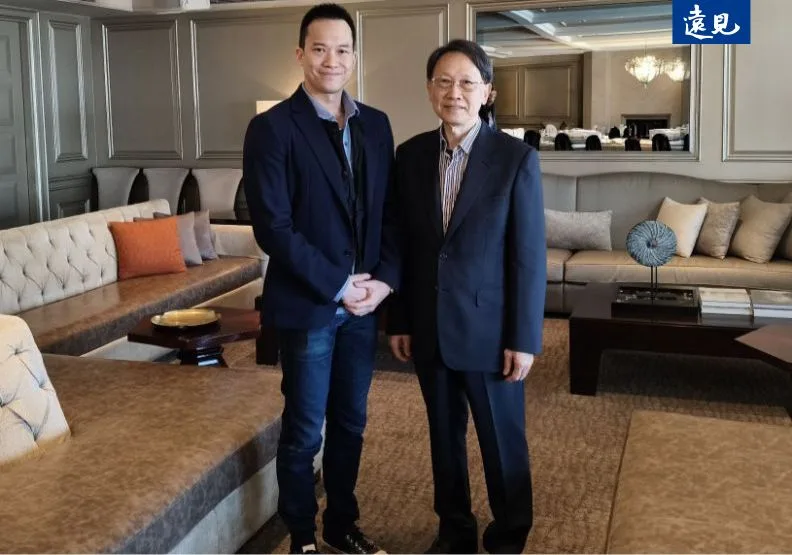 聚陽董事長周理平（右）與執行長周心鵬（左）。段詩潔攝