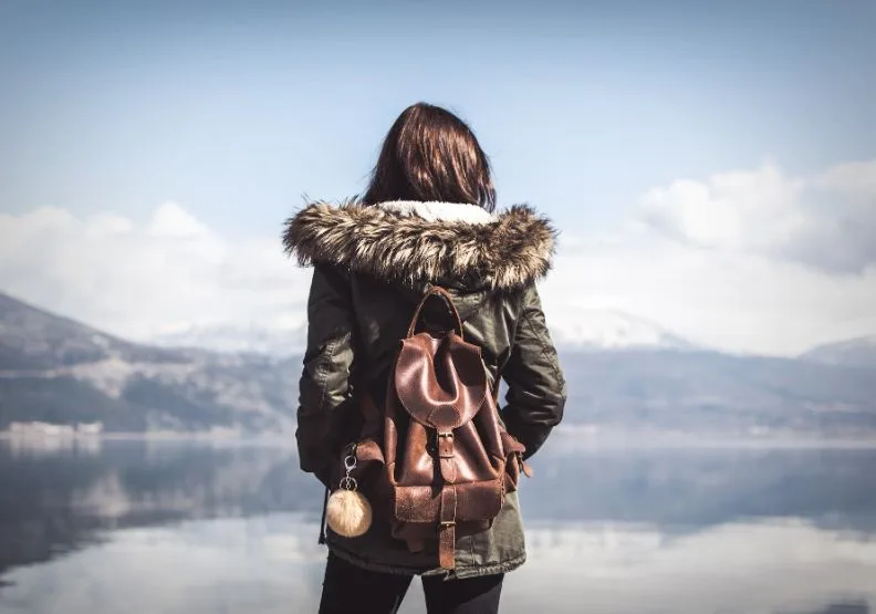 《人生就是一次次的得到與放下》／僅為情境圖，取自unsplash