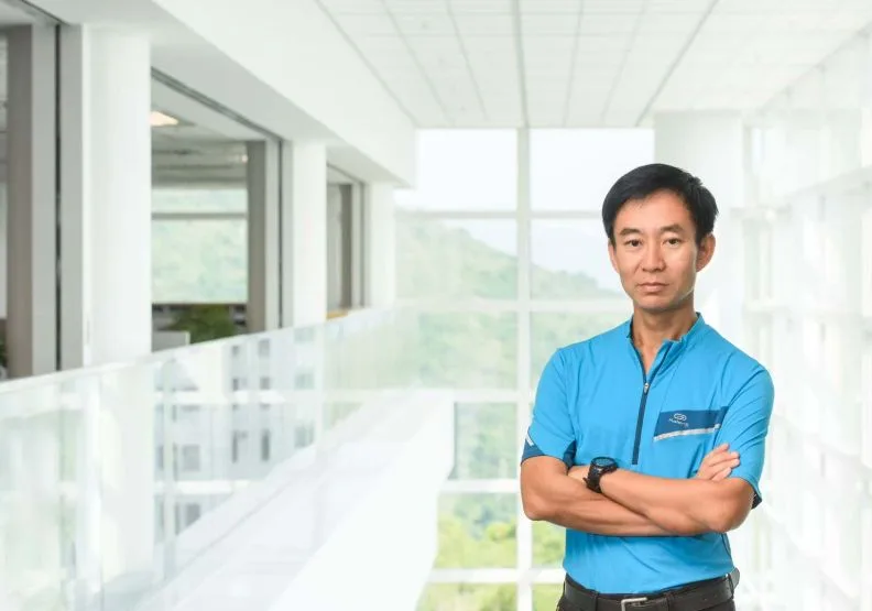 陳文新不但是一位優秀的半導體科學家，他還熱愛滑翔翼、會跳國標舞、設計桌遊。陳文新提供