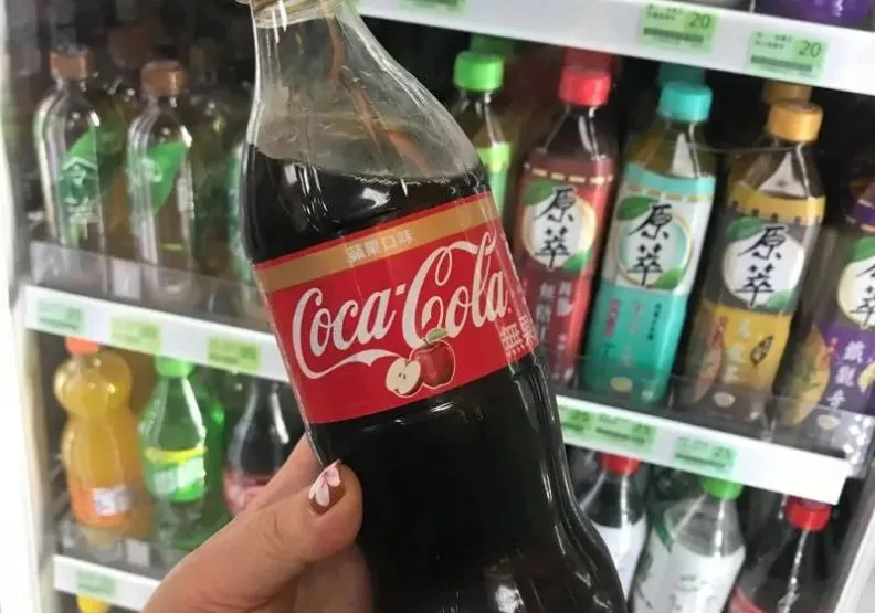 可樂竟然是急診醫師的輔助治療工具，若被診斷有糞石或是腸胃蠕動有問題個案，還是要搭配腸胃科醫師的藥物與日常生活飲食的調整，千萬別本末倒置，最後反而讓身體累積過多的負擔。取自聯合新聞網