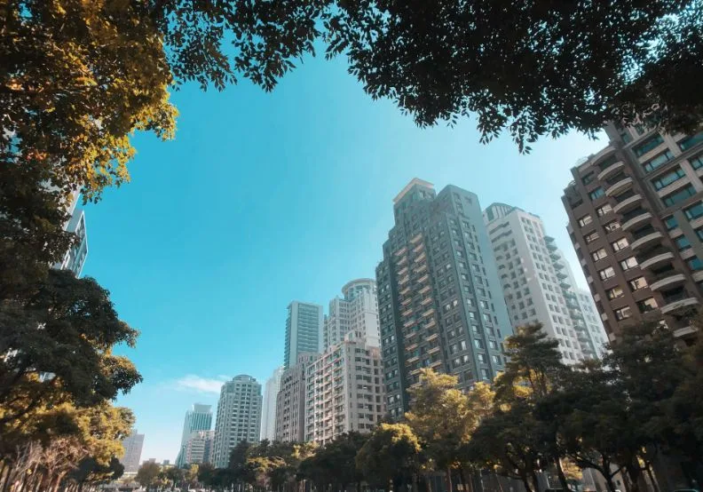 2025房市大變盤，房價快撐不住了？／僅為情境圖，取自unsplash