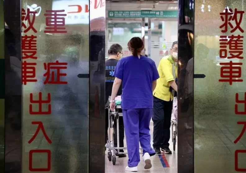 衛福部醫事司長劉越萍說，不僅是急診、神經科醫師人力不足，胸腔科、感染科等也面臨相同問題。取自聯合新聞網