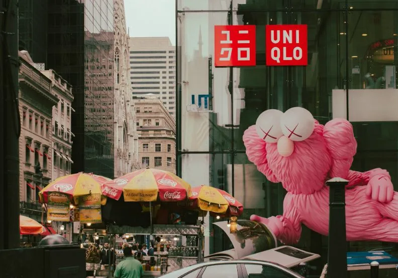 《世界的UNIQLO》／僅為情境圖，取自unsplash