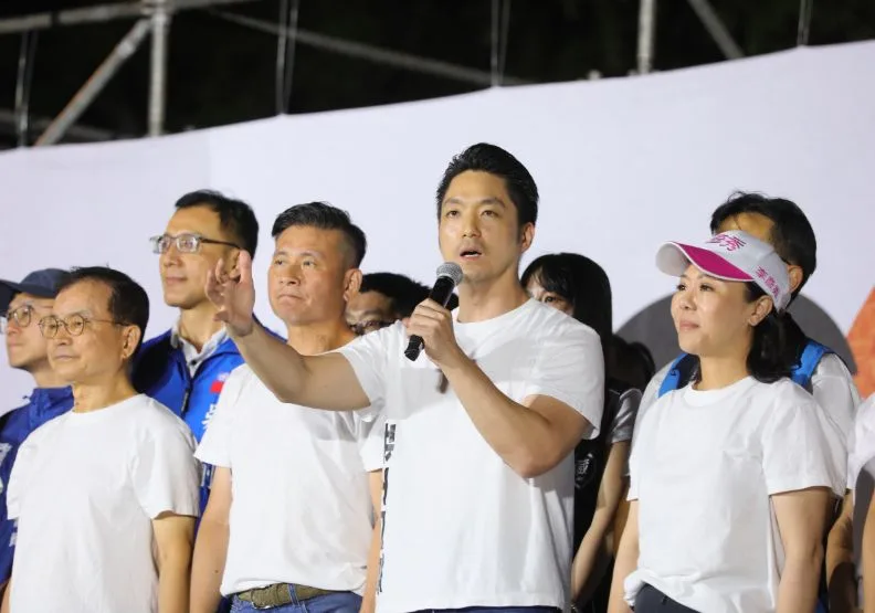 大罷免潮首波726投票日，在野陣營以25：0的成績拿下逆轉勝。蘇義傑攝