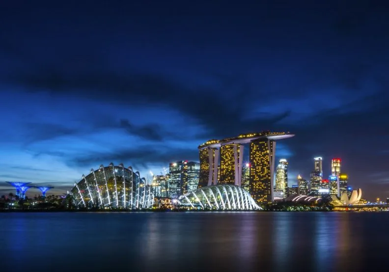 《新加坡六十年》／僅為情境圖，取自unsplash