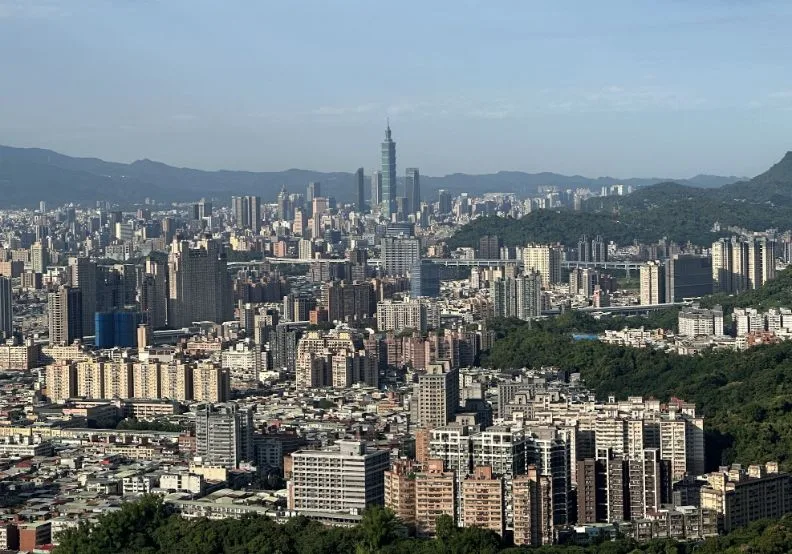 台灣的房地產市場與都市發展政策正面臨一場隱形的衝突。／僅為情境圖，取自unsplash
