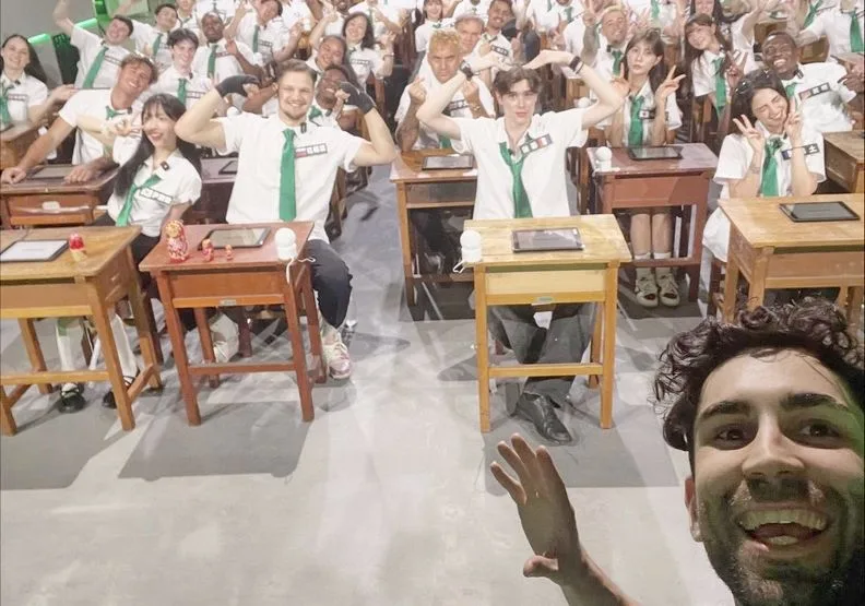 酷的《中文怪物》節目在YouTube上播出後受到巨大迴響，成了現象級的話題。酷的夢