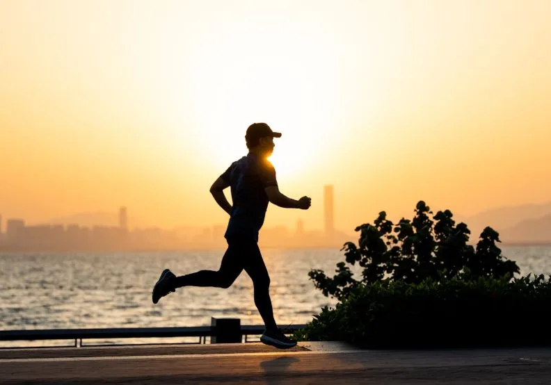 《50歲開始學慢跑》／僅為情境圖，取自unsplash