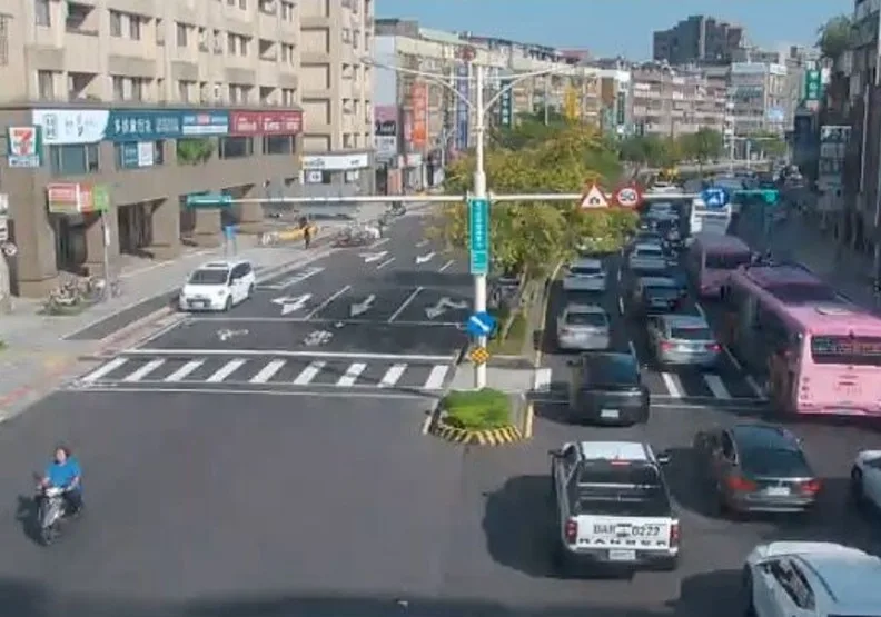 公館圓環通車。取自台北市路口即時影像網站