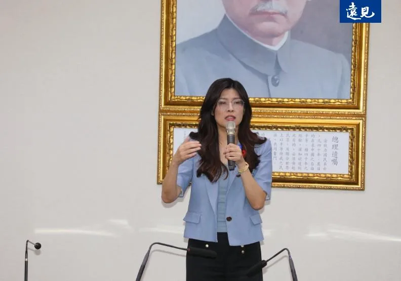 作者認為，新任國民黨主席鄭麗文是辯證國家定位的適當人選。蘇義傑攝