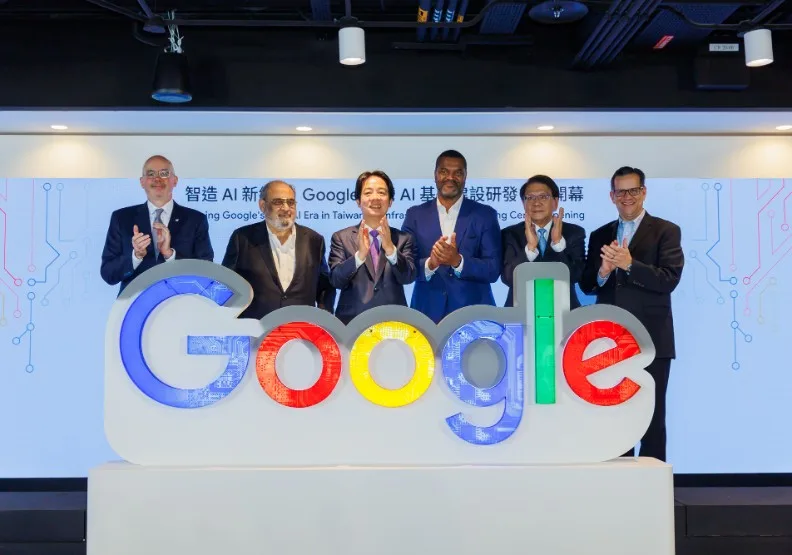Google 今日宣布位於台北市士林區的新辦公室開幕。左起：美國在台協會處長谷立言、Google Cloud 全球平台基礎建設研發副總裁 Aamer Mahmood、賴清德總統、Google Cloud 政府事務與公共政策副總裁 Marcus Jadotte。Google提供