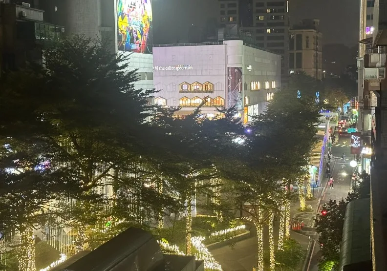 中山站誠品百貨南西商圈。張婉約攝
