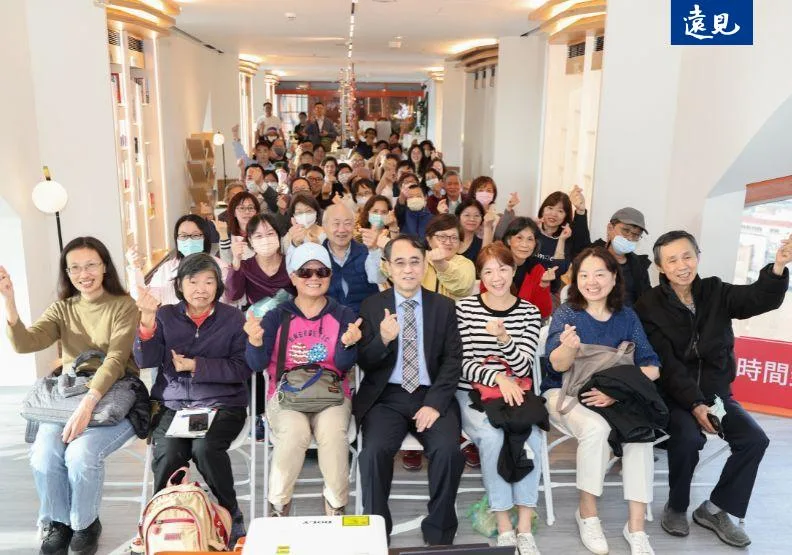 歲末講座現場座無虛席，讀者踴躍參與、互動熱烈，與顏宗海醫師一同交流餐桌上的健康飲食。遠見資料庫。