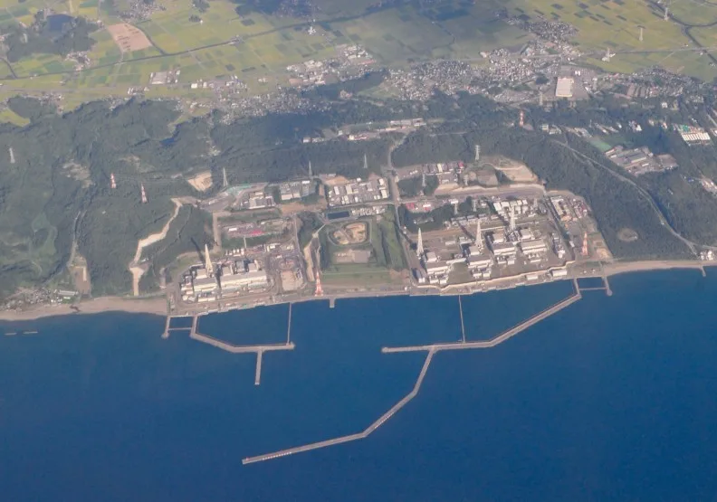 柏崎刈羽核電廠。wikimedia commons by 皓月旗