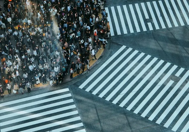 《全球視野下的投資機會》／僅為情境圖，取自unsplash