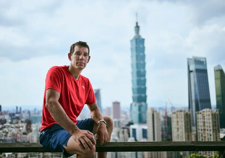 艾力克斯霍諾德將攀爬台北101。Netflix提供