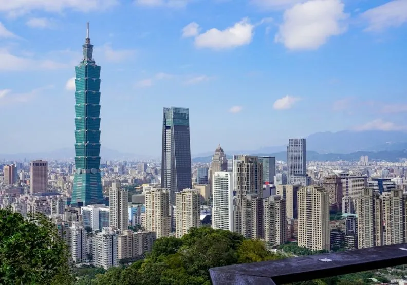 胡偉良：房價不是被誰刻意炒高，而是被制度層層堆高。／僅為情境圖，取自unsplash