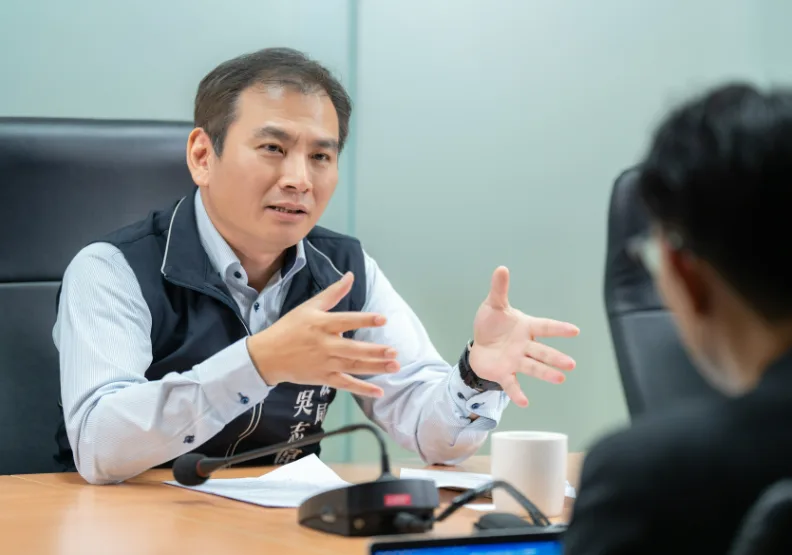 吳志偉指出，市地重劃不只是分地工程，而是一場信任工程。透過資訊透明、制度清楚的設計，讓土地治理回應宜居城市的期待。